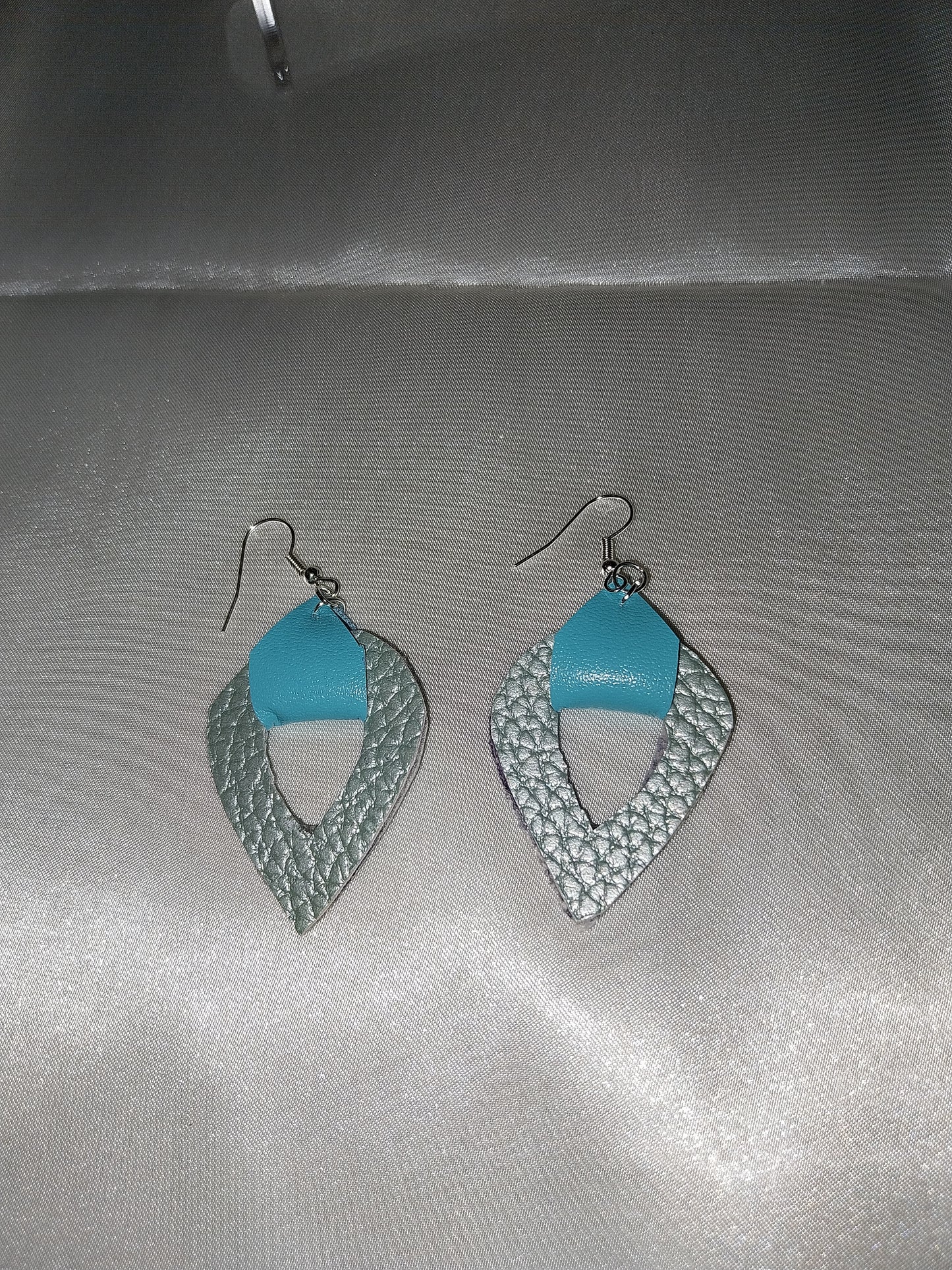 Blue teardrop earrings