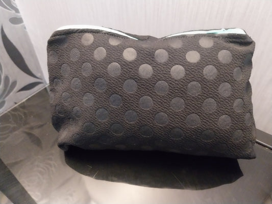 Wash bag - black polka dot