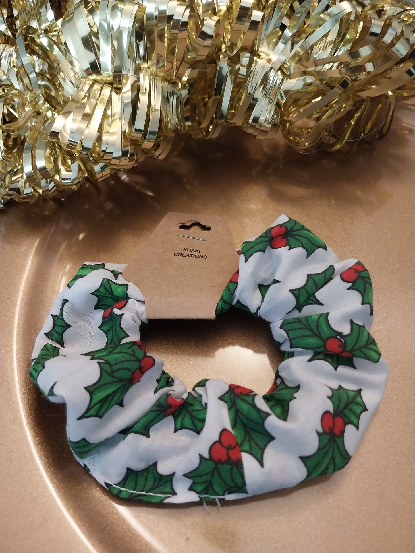 Christmas Scrunchie - holly