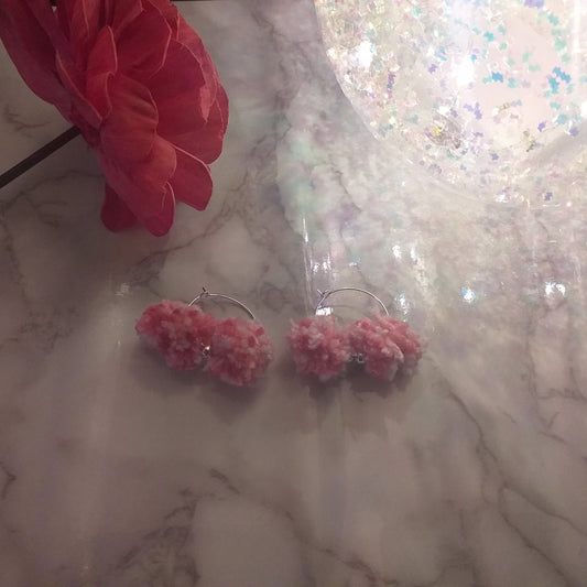 Pom pom earring