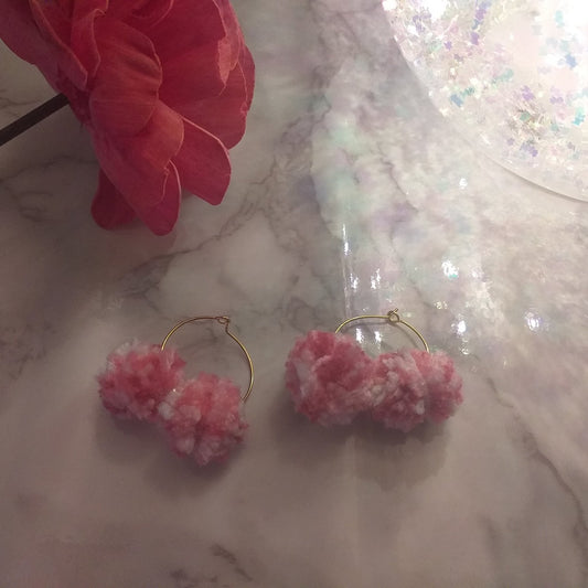 Pom pom earring