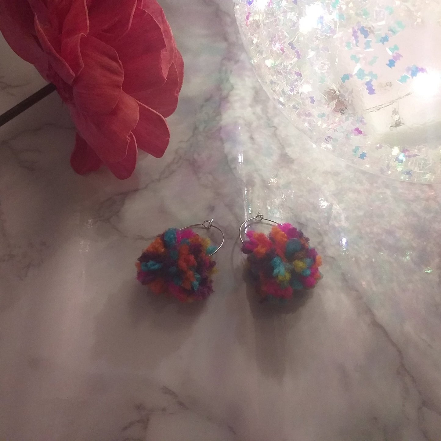 Pom pom earring