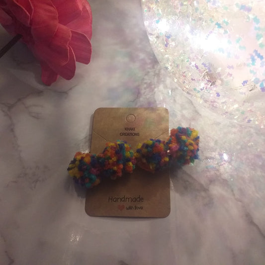 Pom pom earring