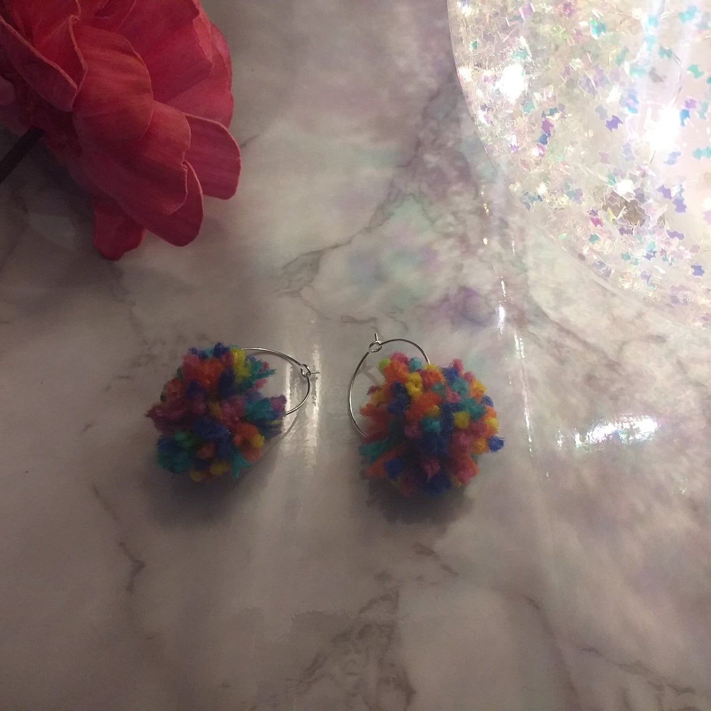 Pom pom earring